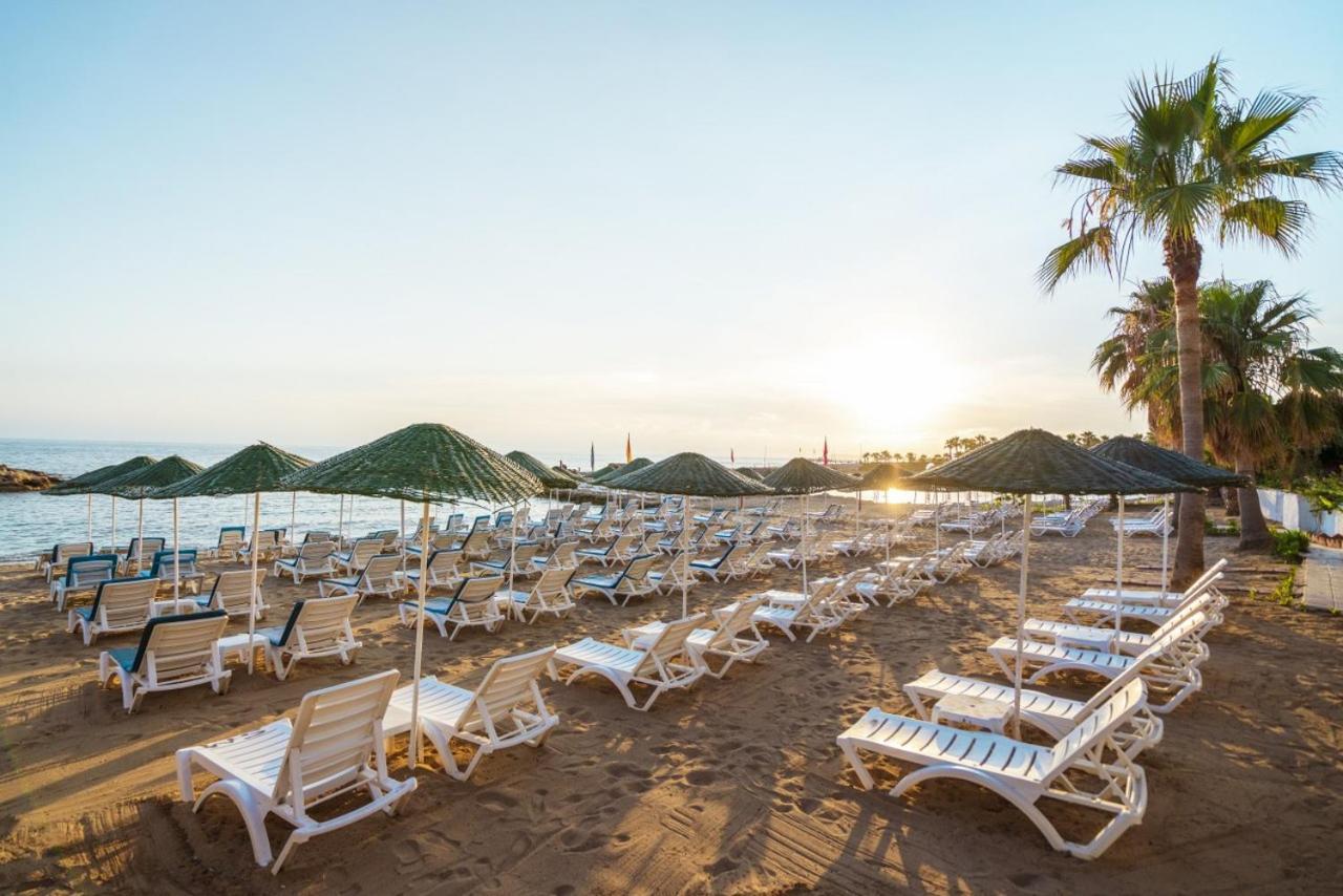 Ramira Beach Hotel アブサルア エクステリア 写真