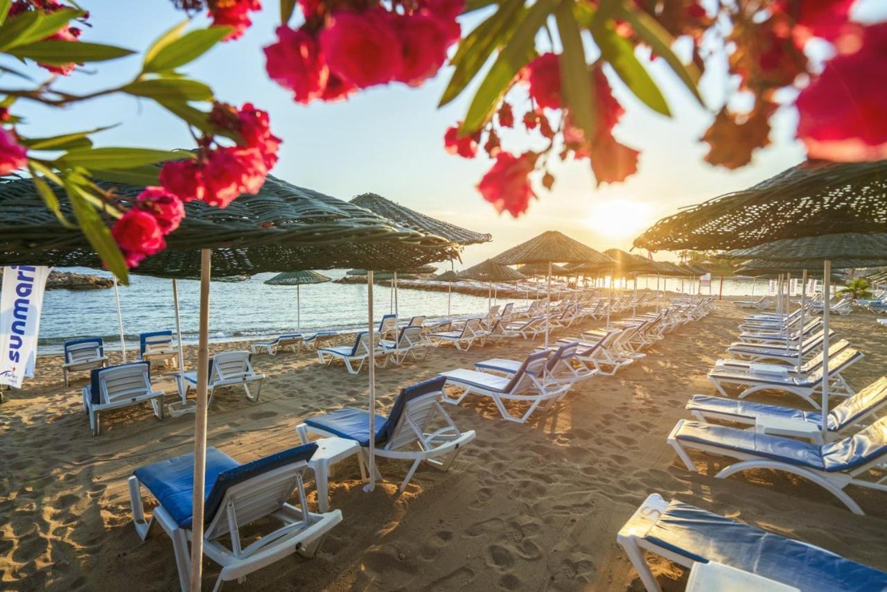 Ramira Beach Hotel アブサルア エクステリア 写真