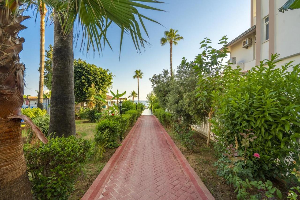 Ramira Beach Hotel アブサルア エクステリア 写真